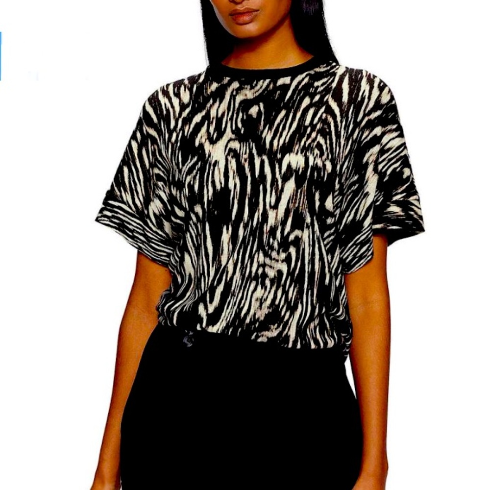 Ted Baker Printed Tee Size 3, new with tags